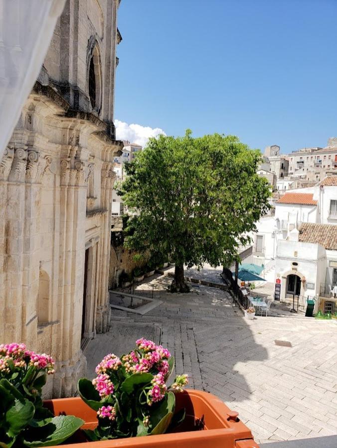 Appartamento Casa Santa Chiara - Affitti Brevi Italia Monte SantʼAngelo Esterno foto